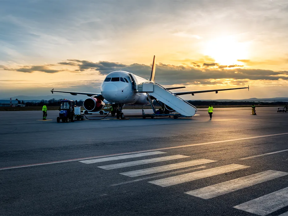 فرودگاه بین المللی قشم (فرودگاه دیرستان) ✈️ اطلاعات و دسترسی ها