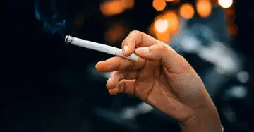 سیگار از عمر زنان بیشتر میکاهد یا مردان؟