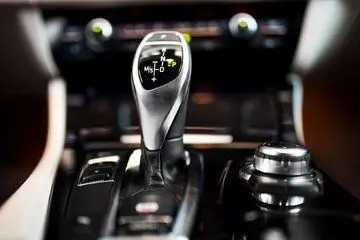 آیا گیربکسهای اتوماتیک کلاچ دارند؟
