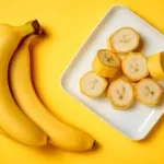 چه کسانی نباید موز بخورند؟