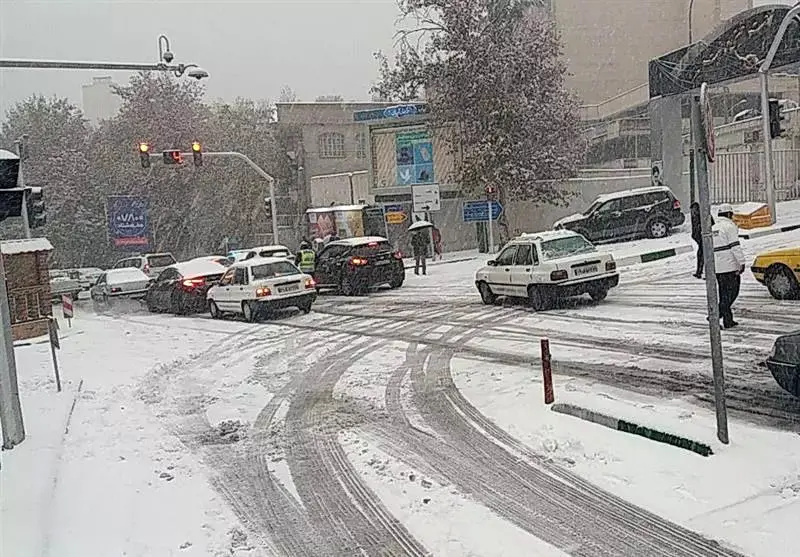 ابرهای پر برف و باران سهشنبه وارد کشور می شود