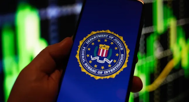 هشدار جدی FBI به کاربران آیفون و اندروید