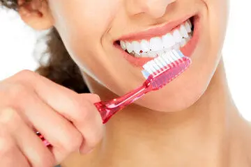 چرا بعد از هر سرماخوردگی باید مسواکمان را عوض کنیم؟