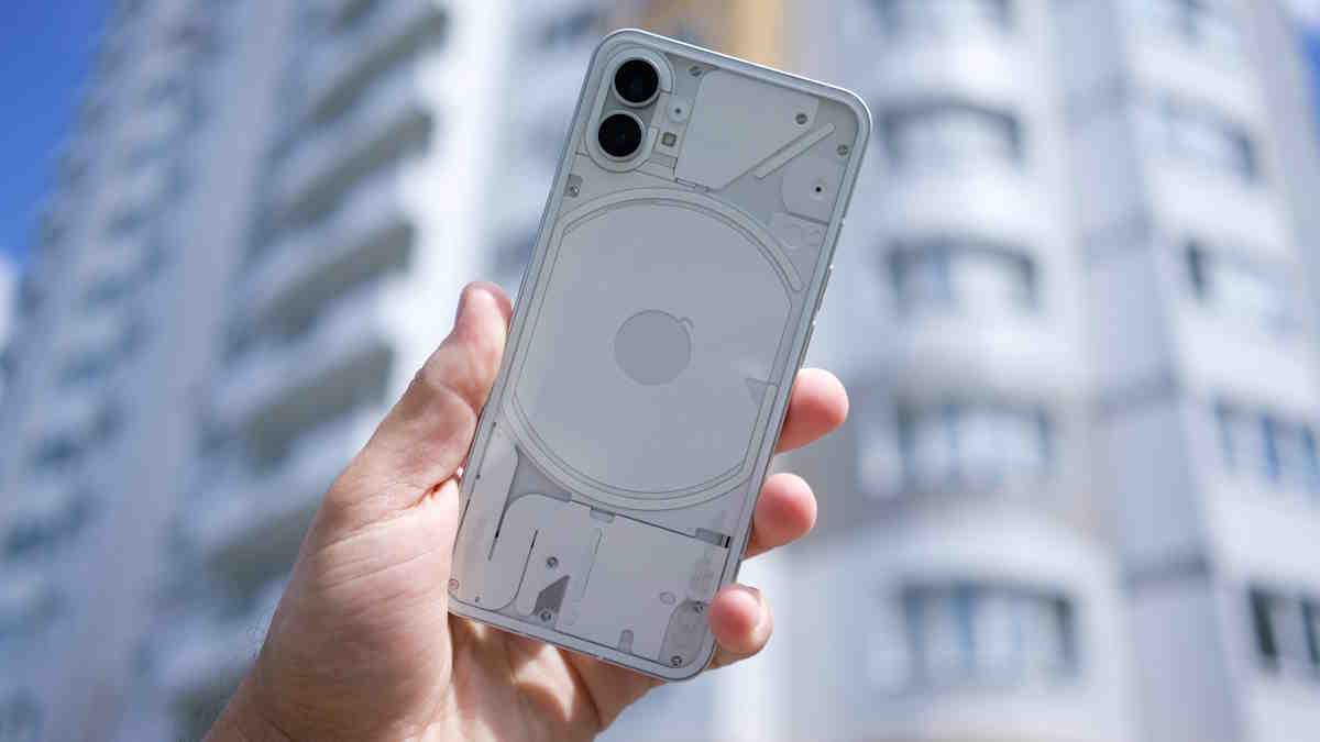 ناتینگ فون 1 نسخه پایدار Nothing OS 3.0 مبتنی بر اندروید 15 را دریافت کرد