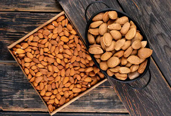 تعبیر خواب بادام از نظر حضرت یوسف برای زن متاهل و باردار و دختر مجرد