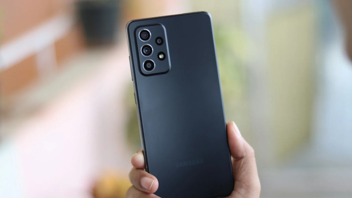 گلکسی A52s 5G بهروزرسانی امنیتی فوریه 2025 را دریافت کرد