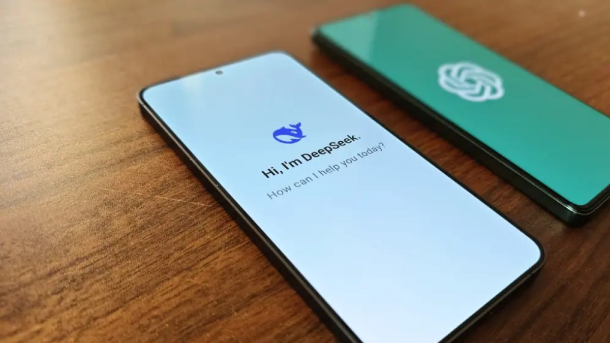 هوش مصنوعی DeepSeek همچنان در صدر محبوب‌ترین چت‌بات‌های دنیا قرار دارد