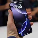 کاربران iPhone ۱۶e مشکلاتی با صدای بلوتوثی این گوشی دارند