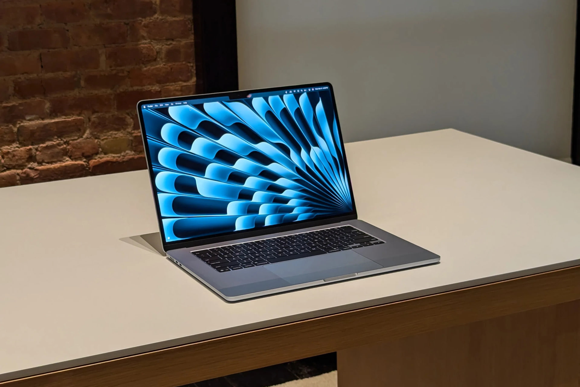 ترکیب قدرت و زیبایی: نقد و بررسی MacBook Air 2025 (M4)