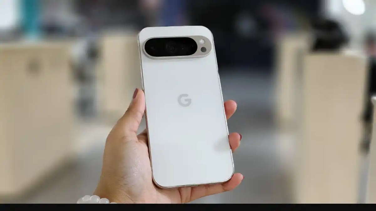 گوگل بالاخره به فکر رفع چشمکزدن آزاردهنده نمایشگرهای Pixel افتاد