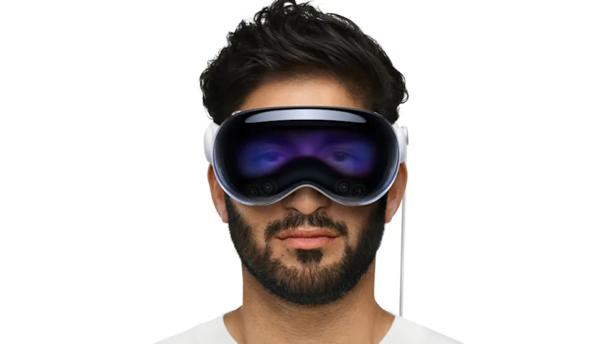 اپل روی دو نسخه جدید از Vision Pro کار میکند