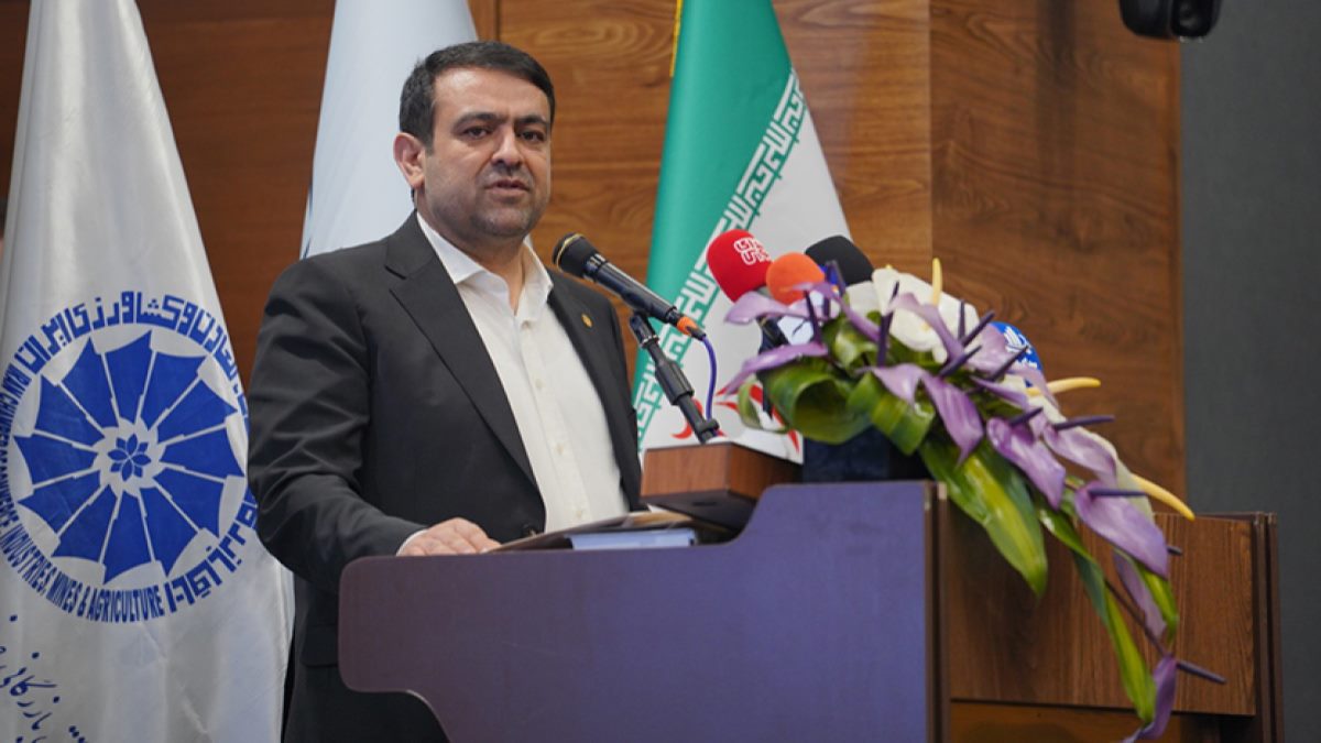 تاکید نجارزاده بر آمادگی کامل شبکه بانکی برای تامین مالی صنایع در نمایشگاه مشهد اینوکس