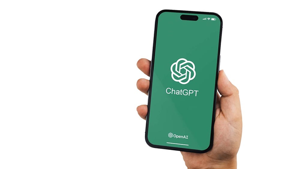 10 کاربرد شگفتانگیز اپلیکیشن موبایل هوش مصنوعی ChatGPT که باید بدانید