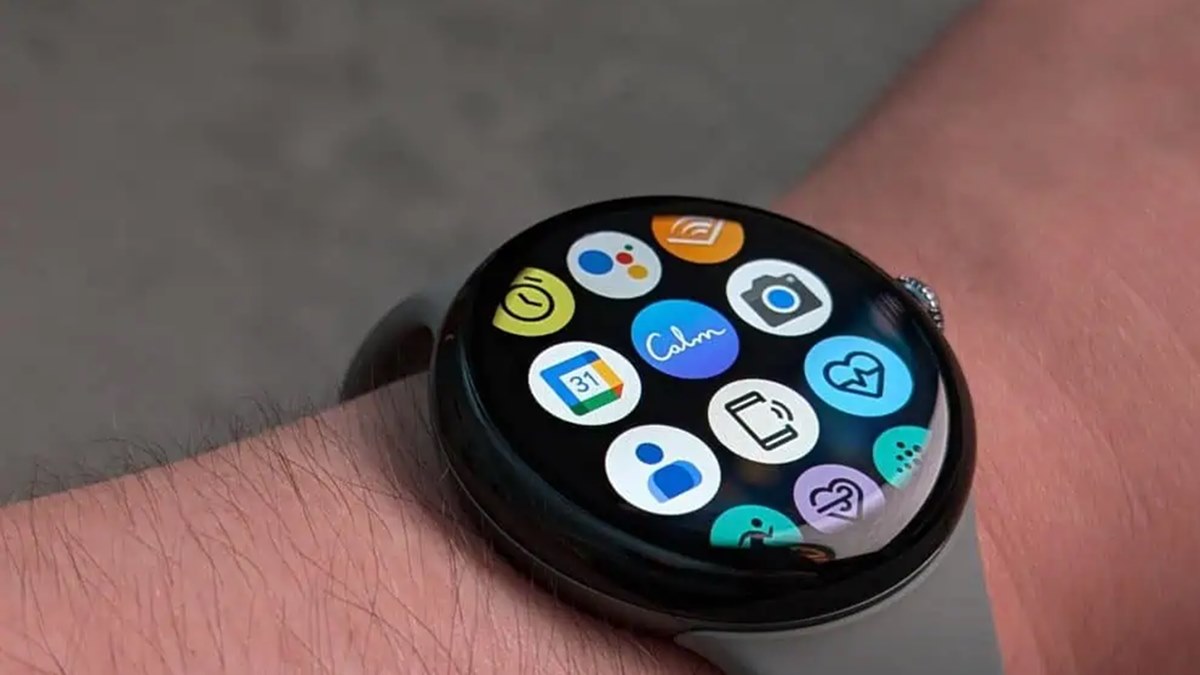 ساعت های هوشمند پیکسل احتمالا با Wear OS 6 به شارژ تطبیقی مجهز میشوند