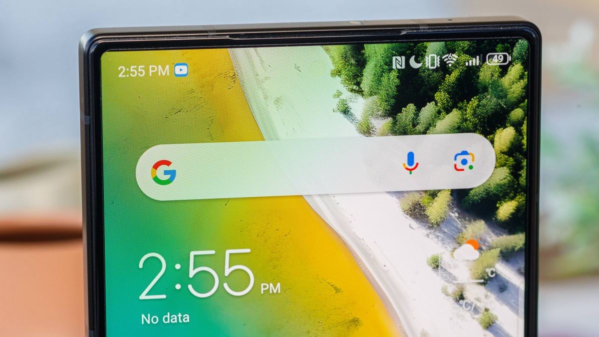 تولیدکنندگان چینی در حال آزمایش دوربین سلفی زیر نمایشگر با قابلیت تشخیص چهره سه‌بعدی هستند