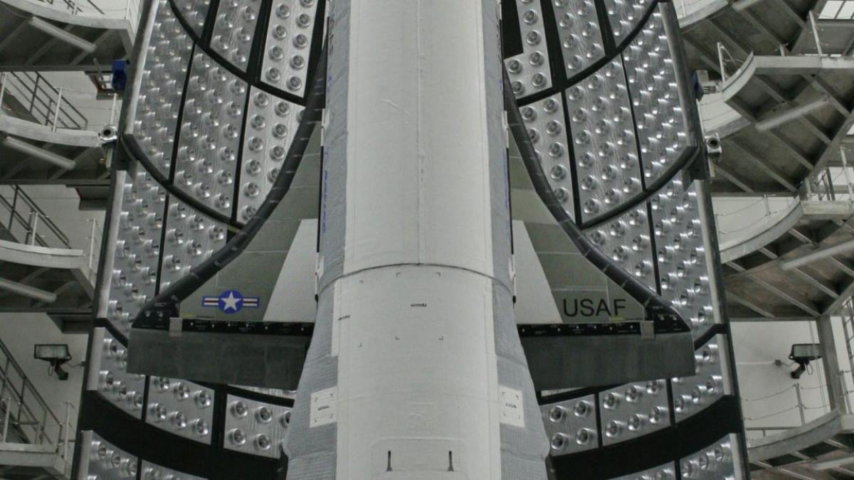 هواپیمای فضایی محرمانه ارتش آمریکا برای آزمایش ناوبری کوانتومی به فضا می‌رود