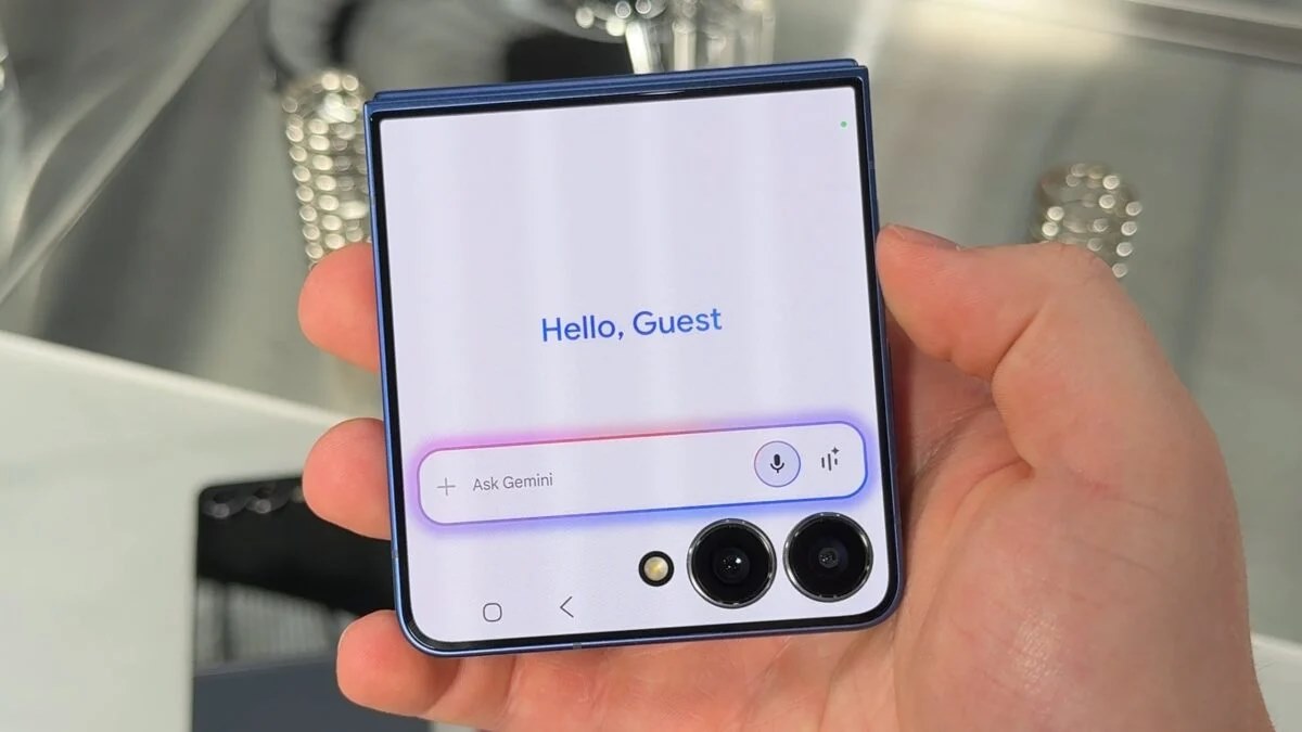 گلکسی Z Flip 7 با نمایشگر بیرونی بزرگتر، باتری قویتر و رابط کاربری One UI 8 معرفی شد