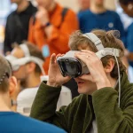 هدست ویژن پرو اپل از کمبود محتوای مجازی رنج می‌برد