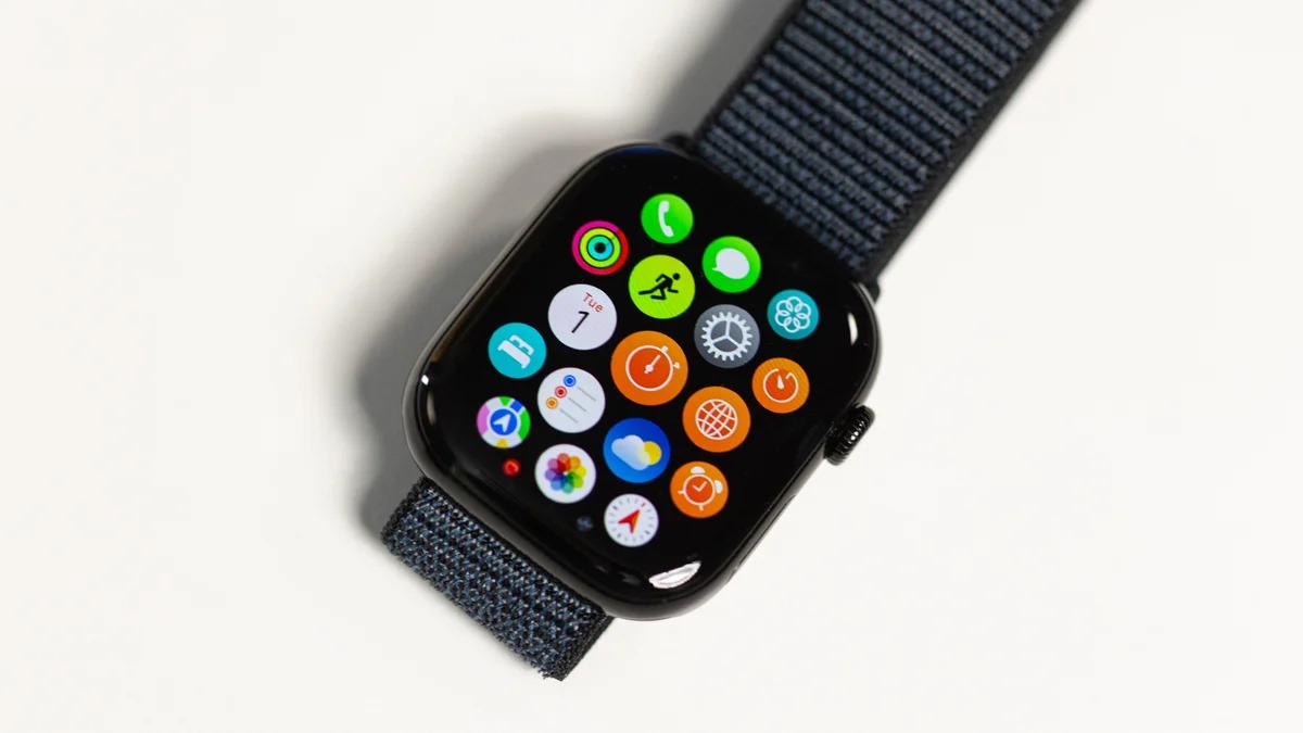 احتمال پشتیبانی آیفون از ساعت‌های هوشمند غیر اپل در iOS 26.1 وجود دارد