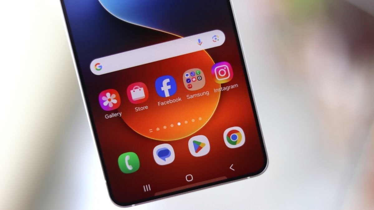 سامسونگ در وان یو آی 8.5 دستیار هوش مصنوعی ضد مزاحم اضافه می‌کند