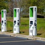 کالیفرنیا اکنون 68 درصد شارژر برقی بیشتر از پمپ بنزین دارد