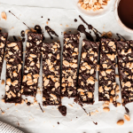 طرز تهیه پروتئین بار با خرما🍫مقوی‌ترین پروتئین بار خانگی رژیمی