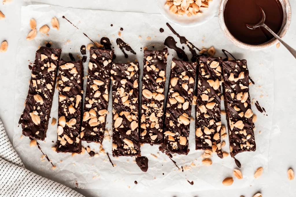 طرز تهیه پروتئین بار با خرما🍫مقوی‌ترین پروتئین بار خانگی رژیمی
