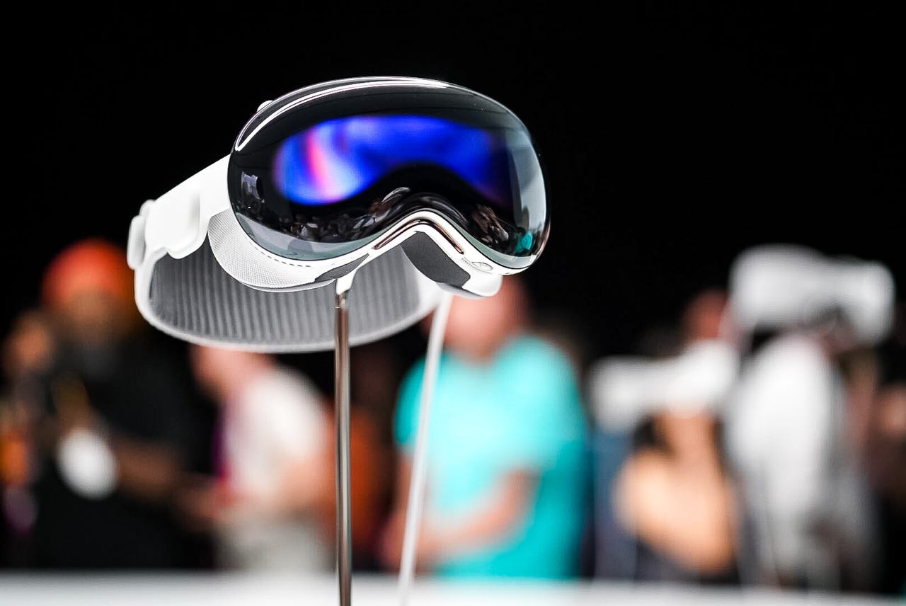 اپل ممکن است هدست Vision Air را در سال ۲۰۲۷ با طراحی سبکتر و قیمتی کمتر از Vision Pro عرضه کند