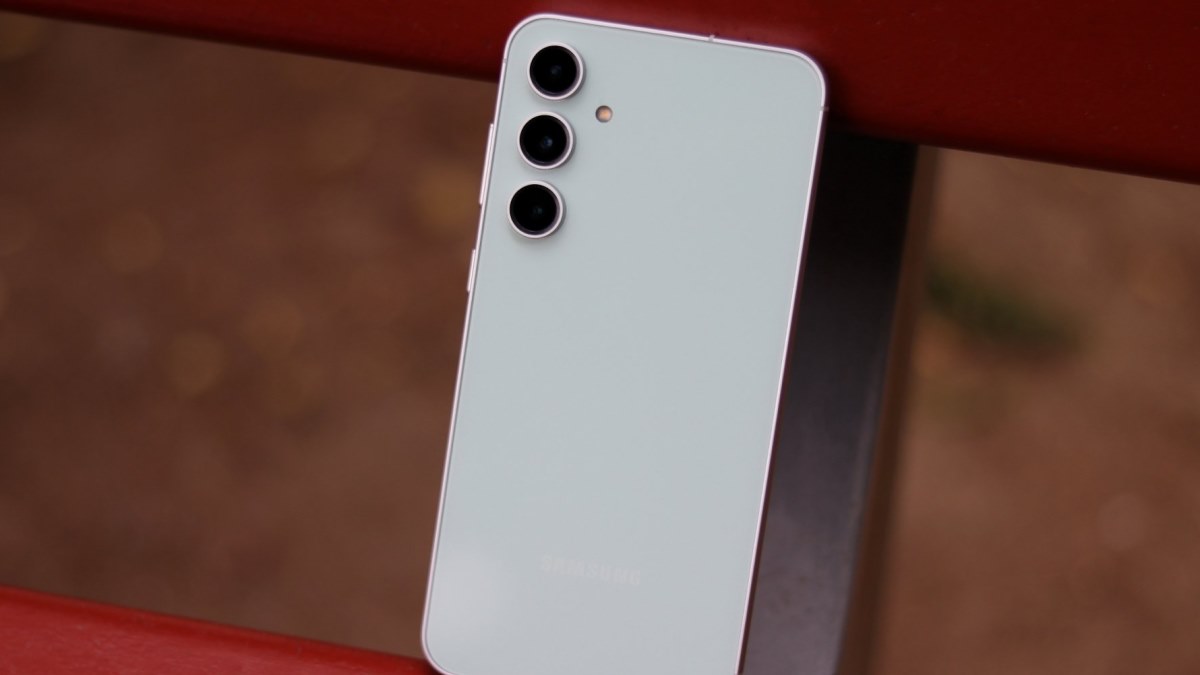 به‌روزرسانی وان یو آی 8 برای گلکسی اس 23 اف ای به صورت جهانی منتشر شد