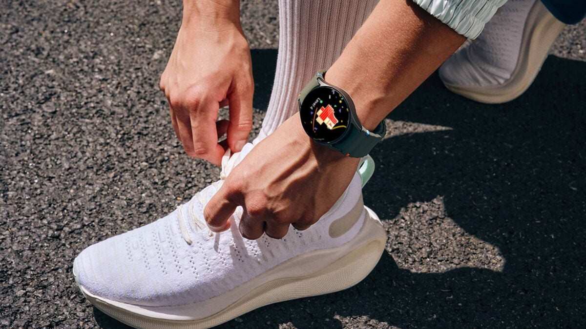 انتشار نسخه پایدار وان یو آی 8 برای ساعت گلکسی واچ 7 آغاز شد