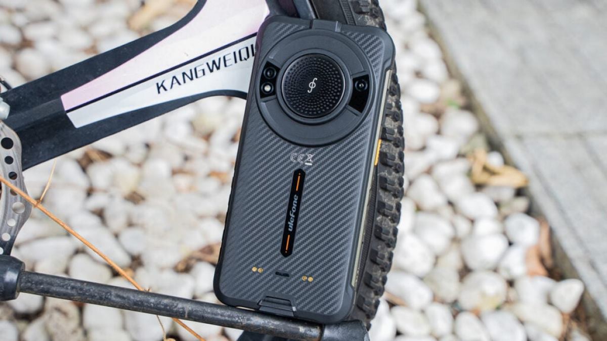 یولفون راگ کینگ با بلندترین اسپیکر در میان گوشی‌های مقاوم اقتصادی معرفی شد