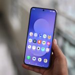 اولین به‌روزرسانی پس از وان یو آی 8 برای این سری گلکسی منتشر شد