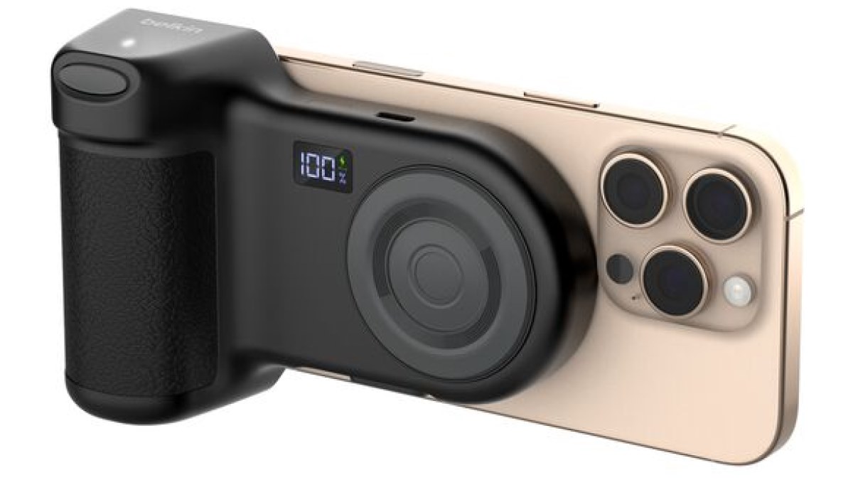 بلکین از پاوربانک Stage PowerGrip مخصوص عکاسان آیفون رونمایی کرد