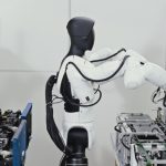 آگی بات و آغاز فصل جدید در صنعت رباتیک: نخستین رباتی که مستقیماً در کارخانه آموزش می‌بیند