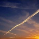 راز ابرهای خطی امروز آسمان ایران چیست؟ پدیده‌ای زیبا و علمی