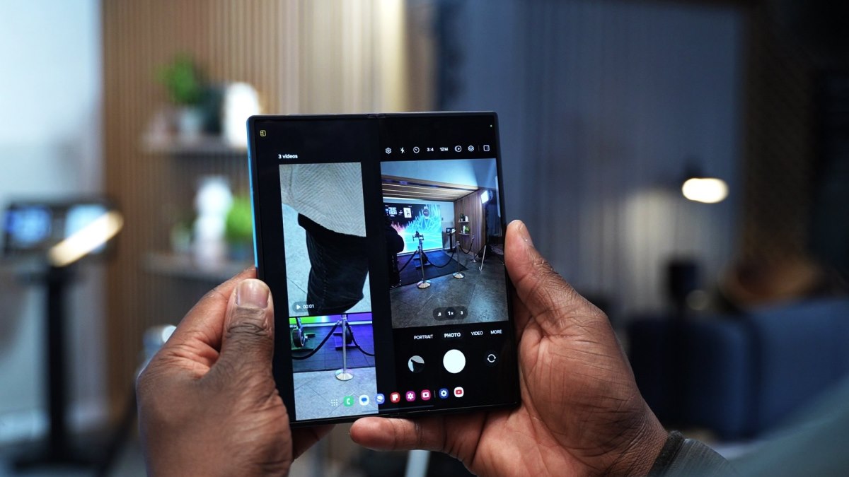 اپل در حال آماده‌سازی آیفون تاشوی خود با دوربینی مشابه گلکسی زد فولد 6 است