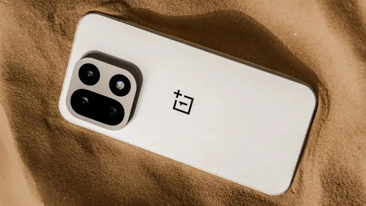 وان پلاس 15 آر تایید شد + جزئیات اولیه