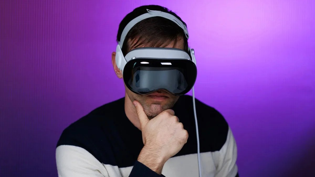 عینک هوشمند اپل احتمالا همزمان با آیفون 18 معرفی می‌شود