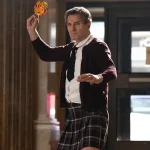 انتقاد دیوید زاکر از بازسازی فیلم Naked Gun با بازی لیام نیسون