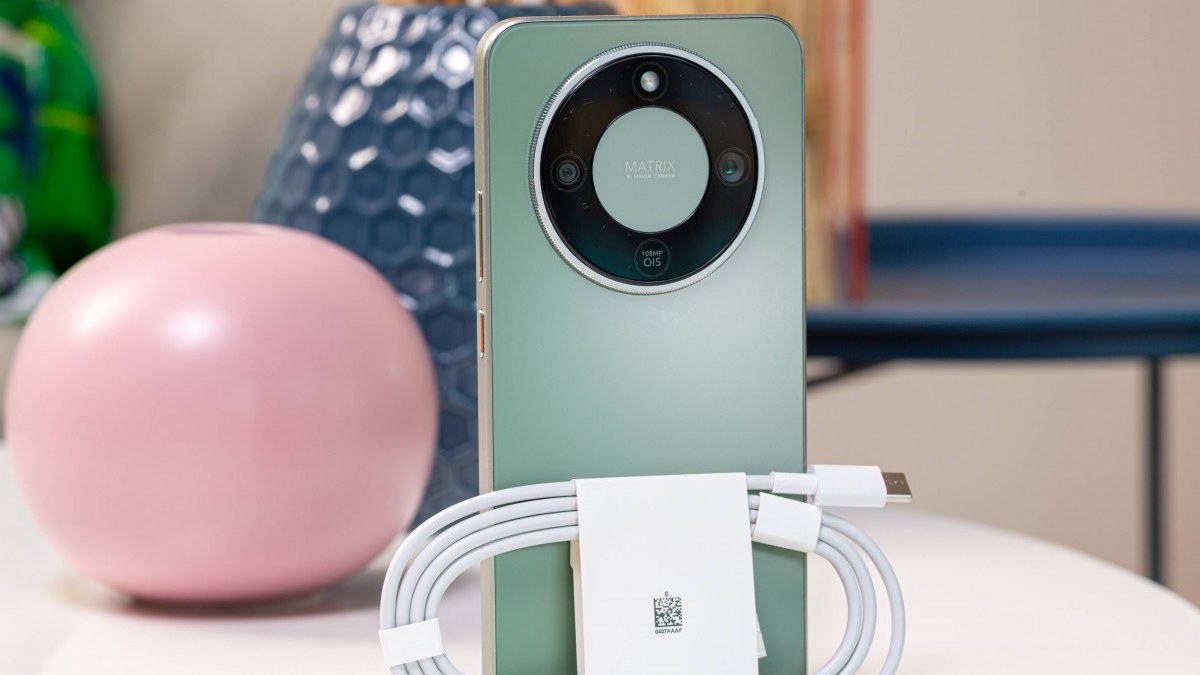 آنر مجیک 8 لایت با تفاوت مهم باتری در مناطق مختلف عرضه می‌شود