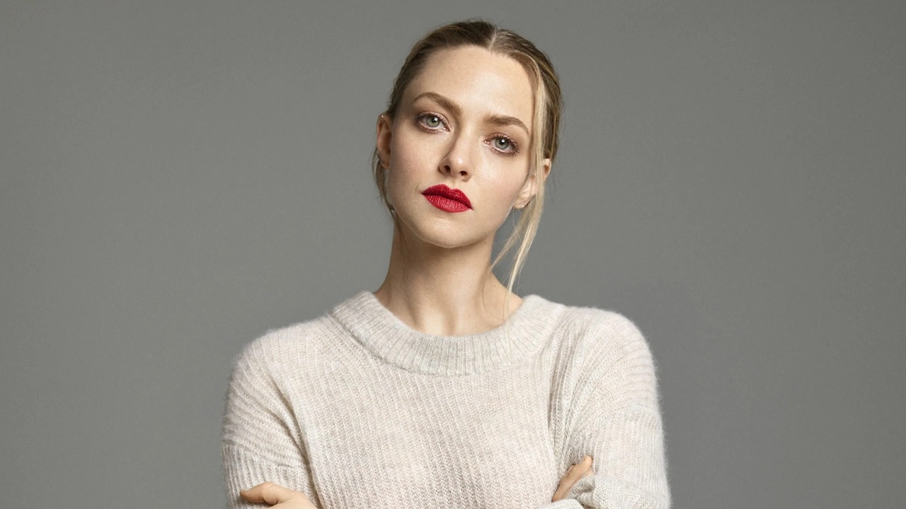 آماندا سایفرد به جمع بازیگران سریال Skinny Dip پیوست