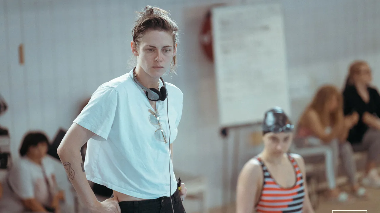 کریستن استوارت در مصاحبه‌‌ با نیویورک تایمز از صنعت هالیوود مفصل انتقاد کرد