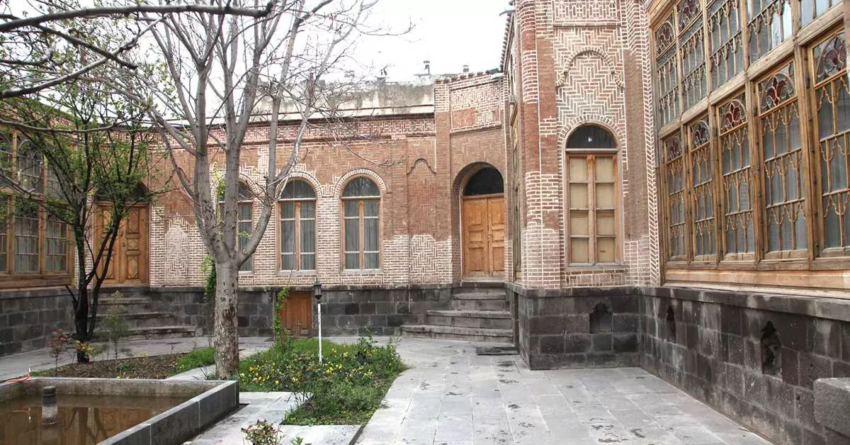 بازدید از خانه میرفتاحی اردبیل