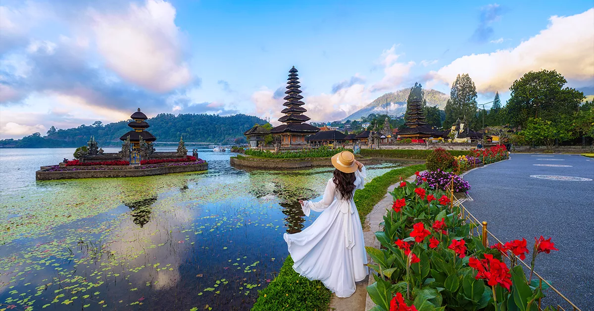 راهنمای کامل 1404 (صفر تا صد هزینه‌ها، بهترین سواحل و خرید تور)