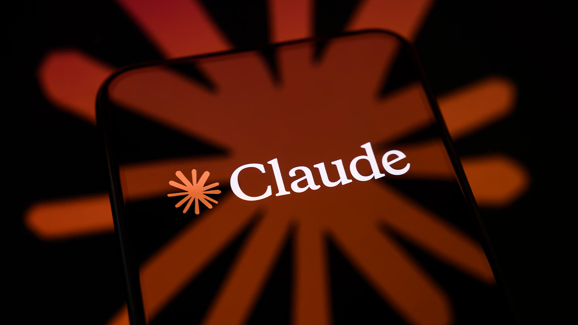 با قابلیت جدید Claude، رمزهای عبور خود را هوشمندانه مدیریت کنید